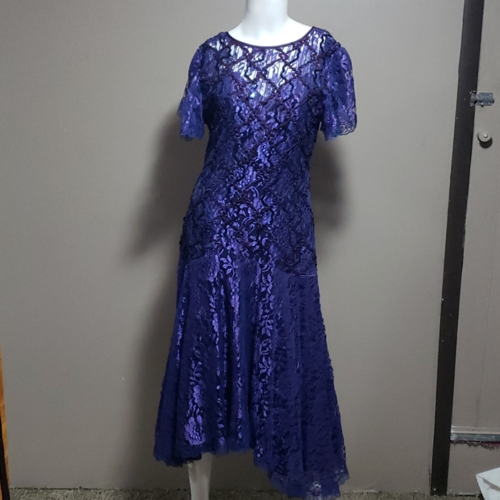 HW Collections Sz 12 Ladies Dress Gown Purple